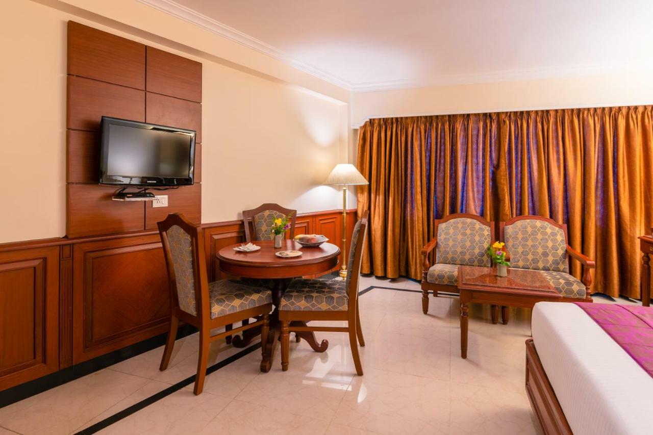 Hotel Annamalai International Puducherry Zewnętrze zdjęcie